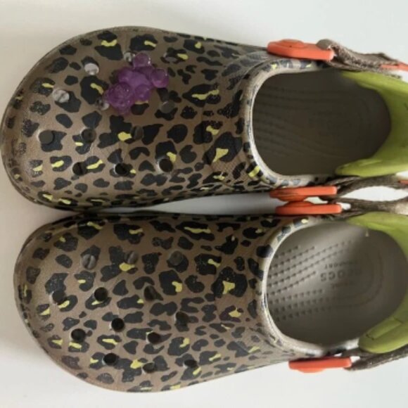 CROCS Juniors Unisex Leopard All Terrain Clogs Adjustable Heel Strap Water Sz 1 - Picture 1 of 4
